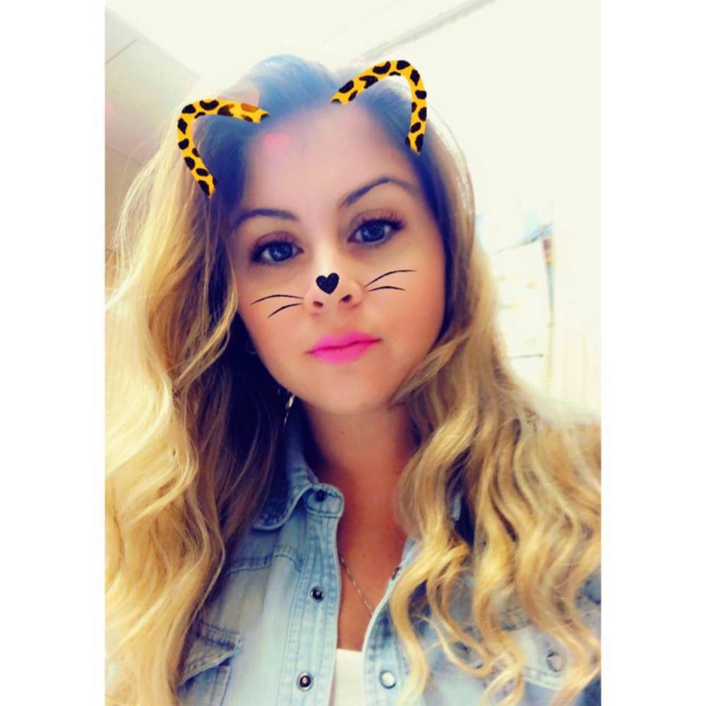 Meet your Posher, Angela